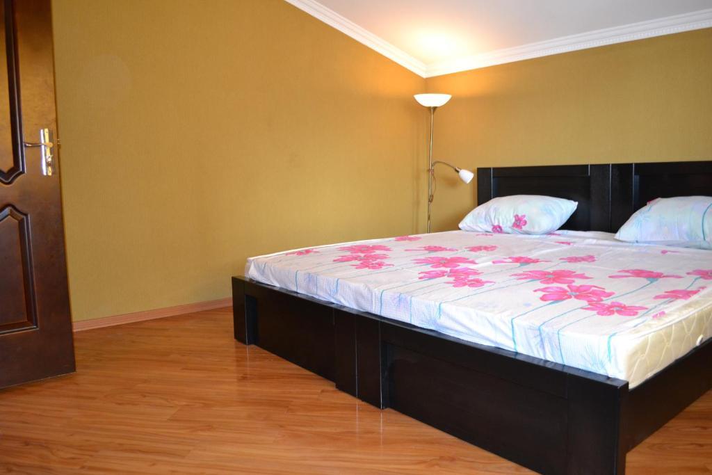 Hotel Isaka Tbilisi Luaran gambar