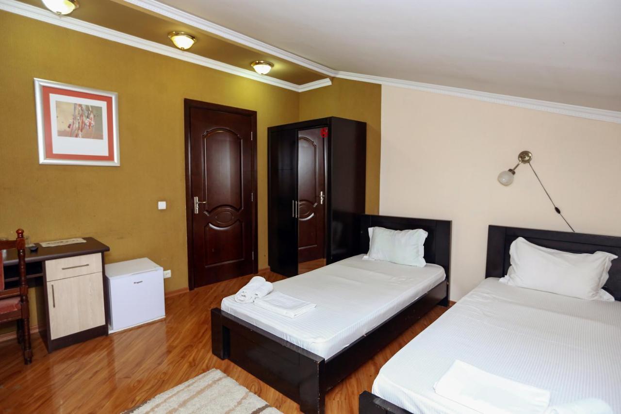 Hotel Isaka Tbilisi Luaran gambar
