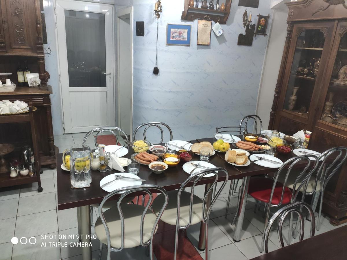 Hotel Isaka Tbilisi Luaran gambar